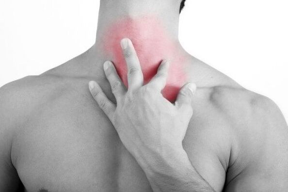 Dor de garganta pode ser um sinal de osteocondrose cervical