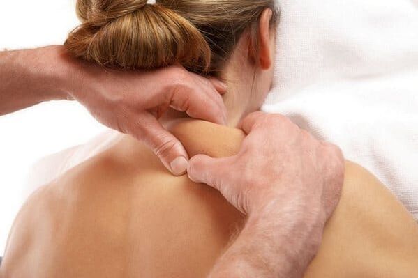 A massagem ajuda a melhorar a condição da osteocondrose